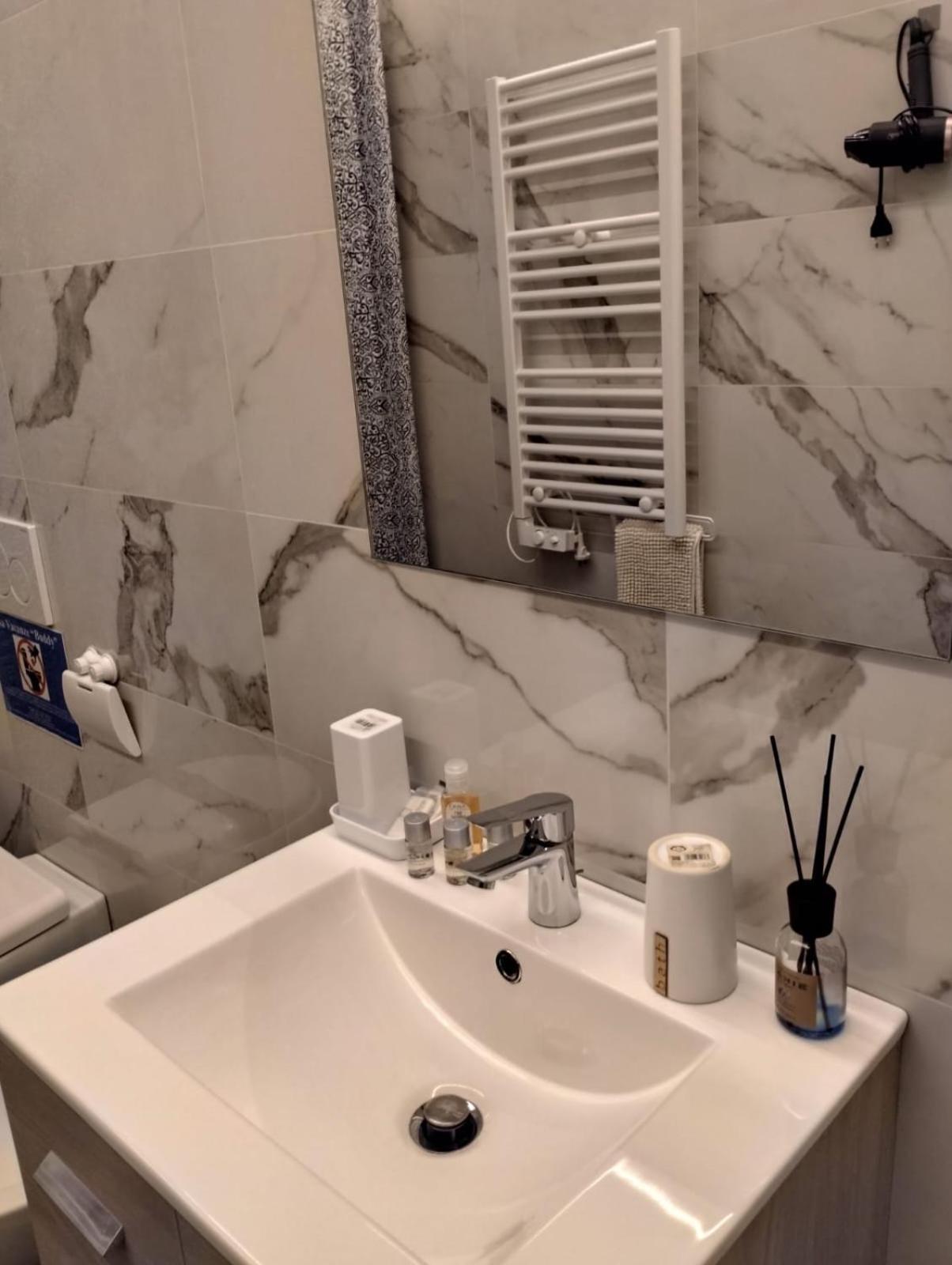 Casa Vacanze Buddy La Tua Base Per Visitare Il Mare Delle Cinque Terre Apartment La Spezia Ngoại thất bức ảnh