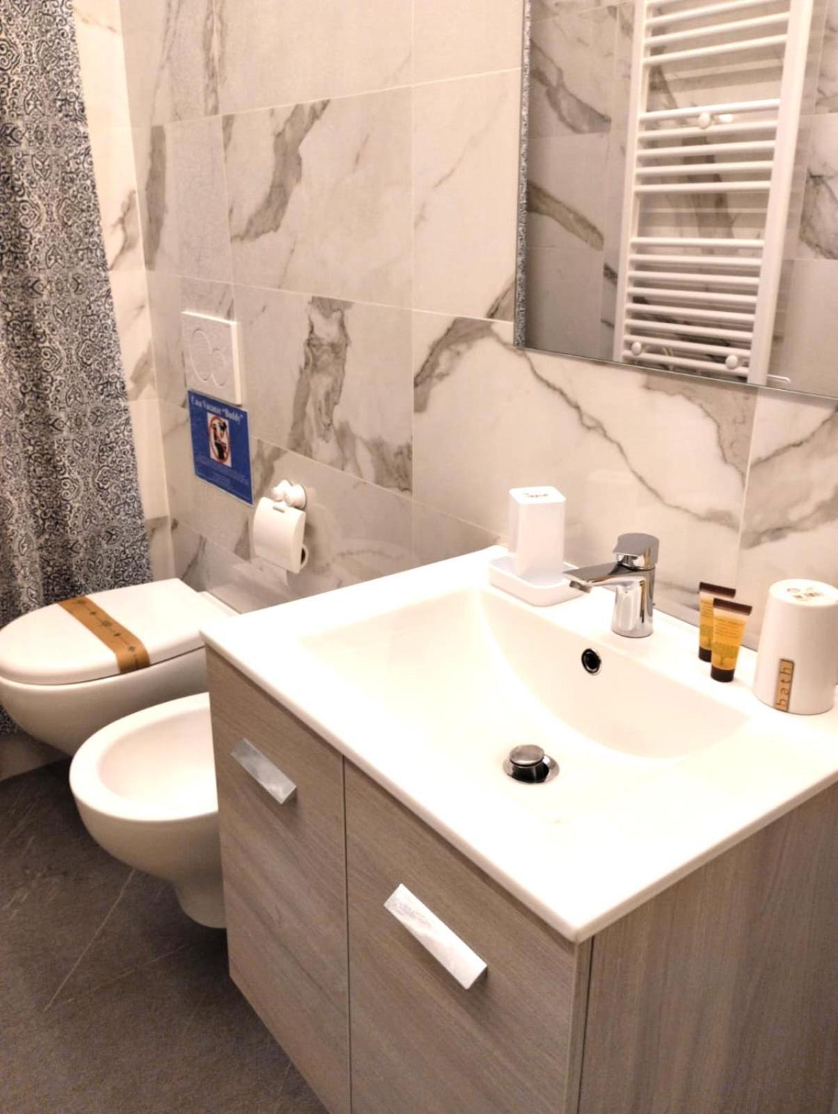 Casa Vacanze Buddy La Tua Base Per Visitare Il Mare Delle Cinque Terre Apartment La Spezia Ngoại thất bức ảnh